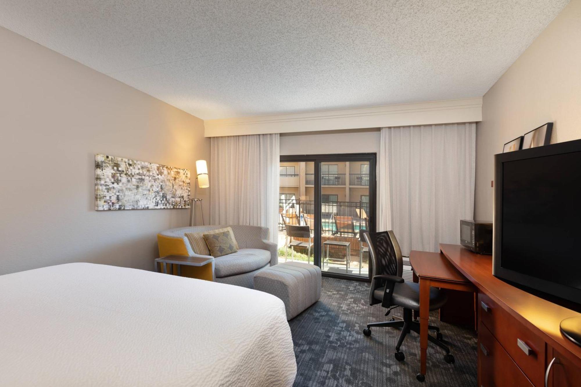 Courtyard By Marriott Dallas-Fort Worth/Bedford Exterior foto